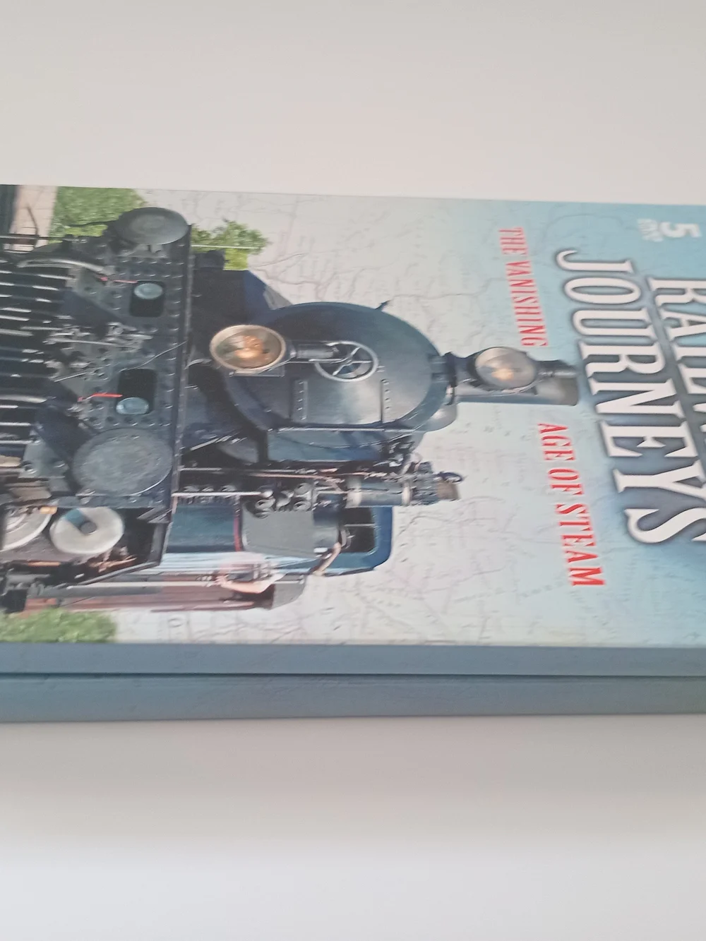 Railway Journeys: The Vanishing Age of Steam 5-DVD Tin Box Set - Picture 4 of 16
